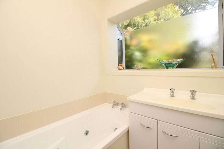 8 Mason Street New Lynn_7