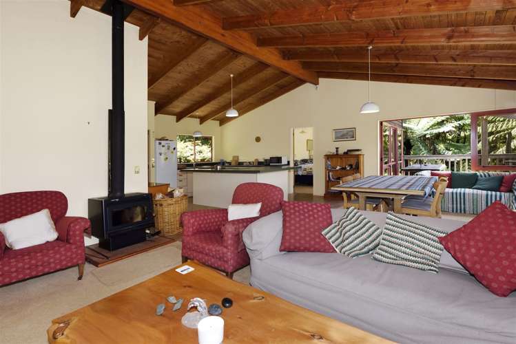 593 Bill Bryants Road Marlborough Sounds_10