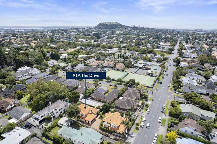 91a The Drive Epsom_21