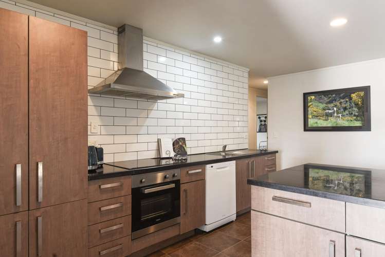 14A Sloane Avenue Tihiotonga_5