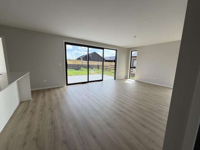 12 Renee Wyn Place Clevedon_2