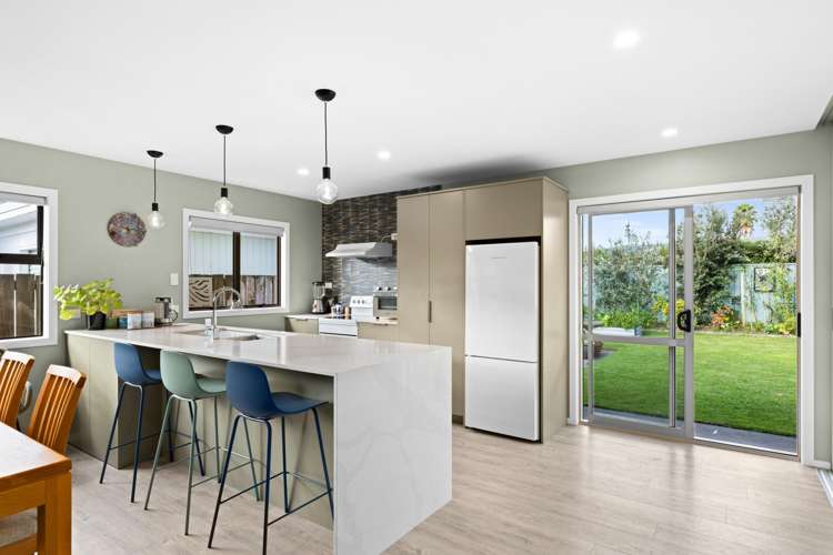 329 Westminster Avenue Tamatea_0