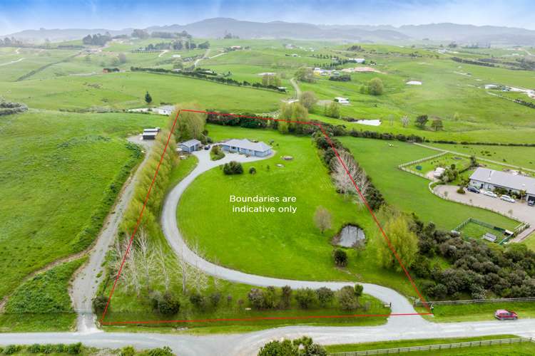 32 Lara Lane Kaiwaka_21