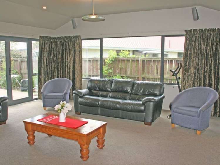 16 Constitution Avenue Milton_9