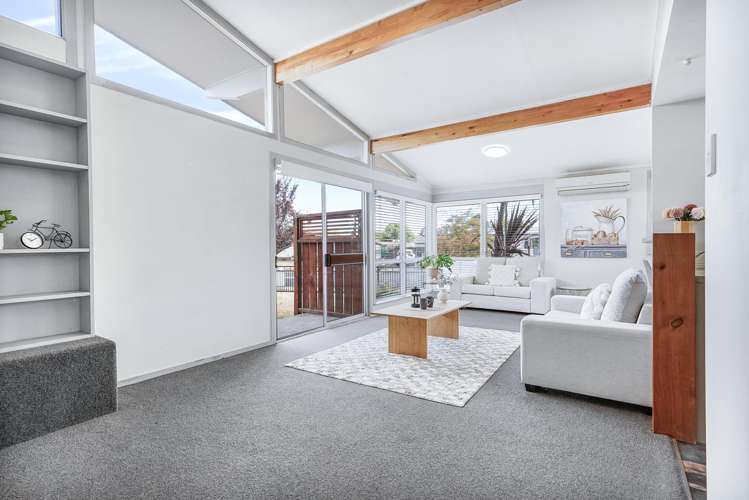 24 Ashurst Avenue Pukete_7