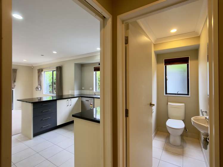 11 Stonebrooke Lane Flat Bush_6