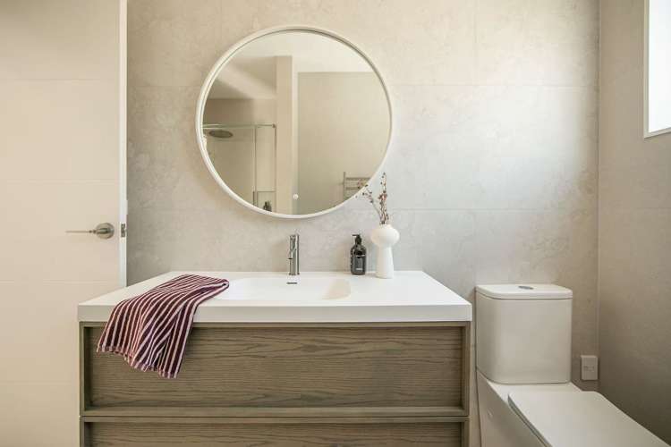 49 Symes Drive Red Beach_11