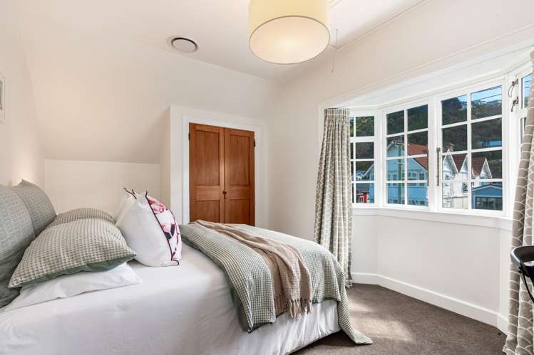 132 Lyall Parade Lyall Bay_16