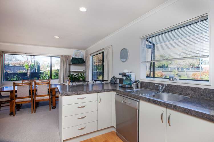 2 Estate Grove Inglewood_23