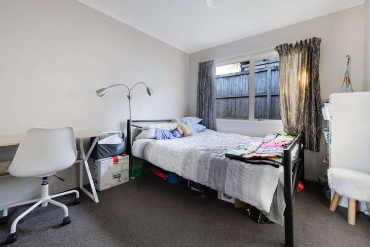 186 Ballintoy Park Drive Welcome Bay_11