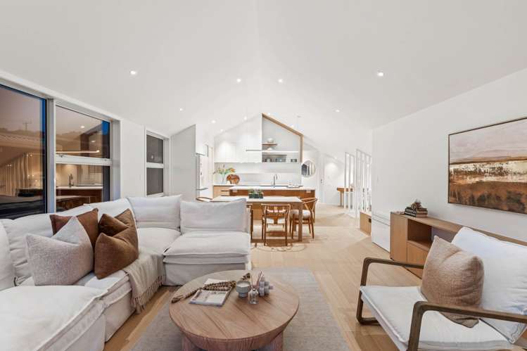 4 Ngatira Road Muriwai_16