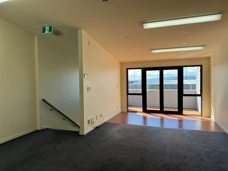 Suite 2, 225-231 Thorndon Quay Pipitea_8
