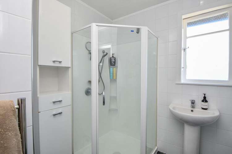 10 Fairbrother Street Carterton_23