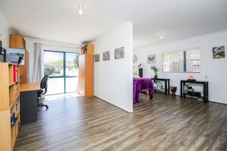 29 Macnean Drive East Tamaki Heights_10