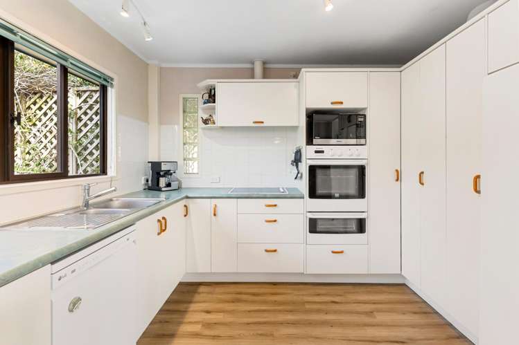 3 Hollyhock Place Browns Bay_4