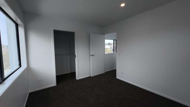 1/63 Hinemoa Avenue 11209_12