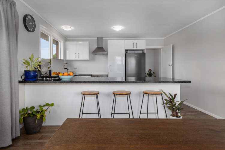 30 Rangituhi Crescent_5