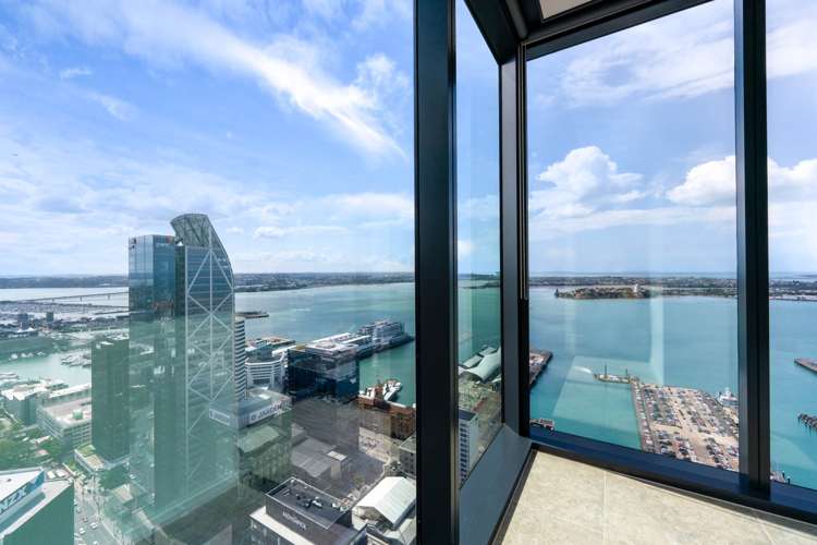 4401/10 Commerce Street City Centre_32