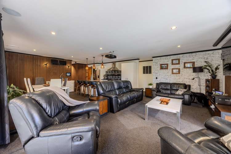 10 Jack Young Place Albert Town_6