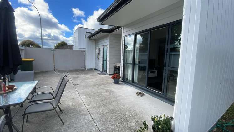 11/195 Massey Street 1067_1