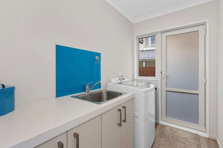 92 Halberg Street Dallington_20