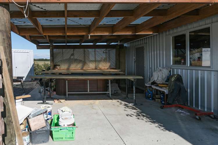 94 Farm Road Waipukurau_16