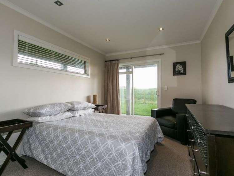 15 Old Ferry Road Clive_9