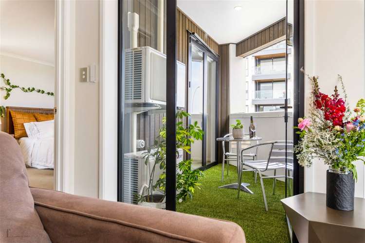 72 Squadron Drive Hobsonville_25