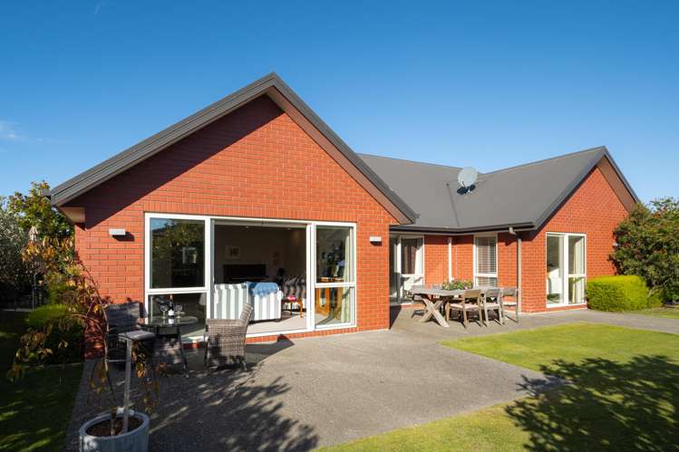 10 Windsor Close Springlands_17