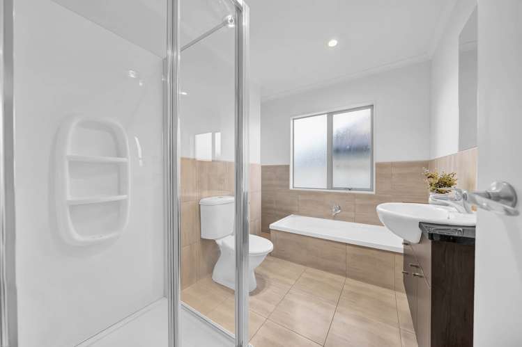 133 Baverstock Road Flat Bush_16