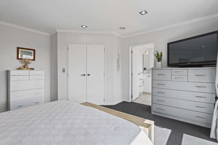 22 Paget Drive Woodend_18