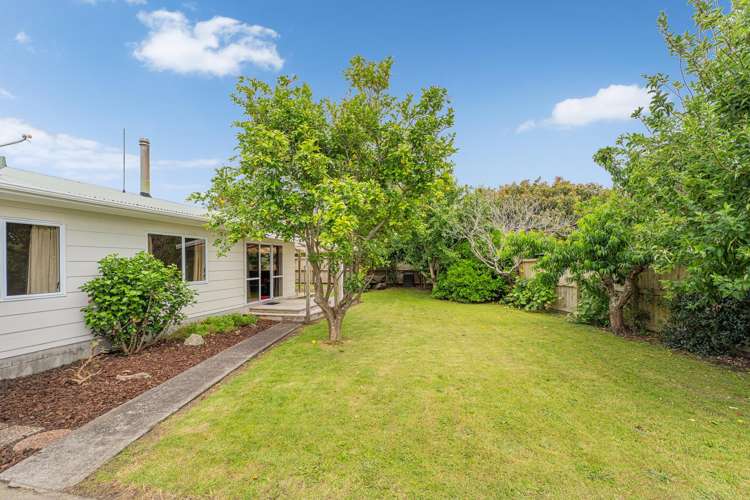 8 Joan Gaskell Drive_3