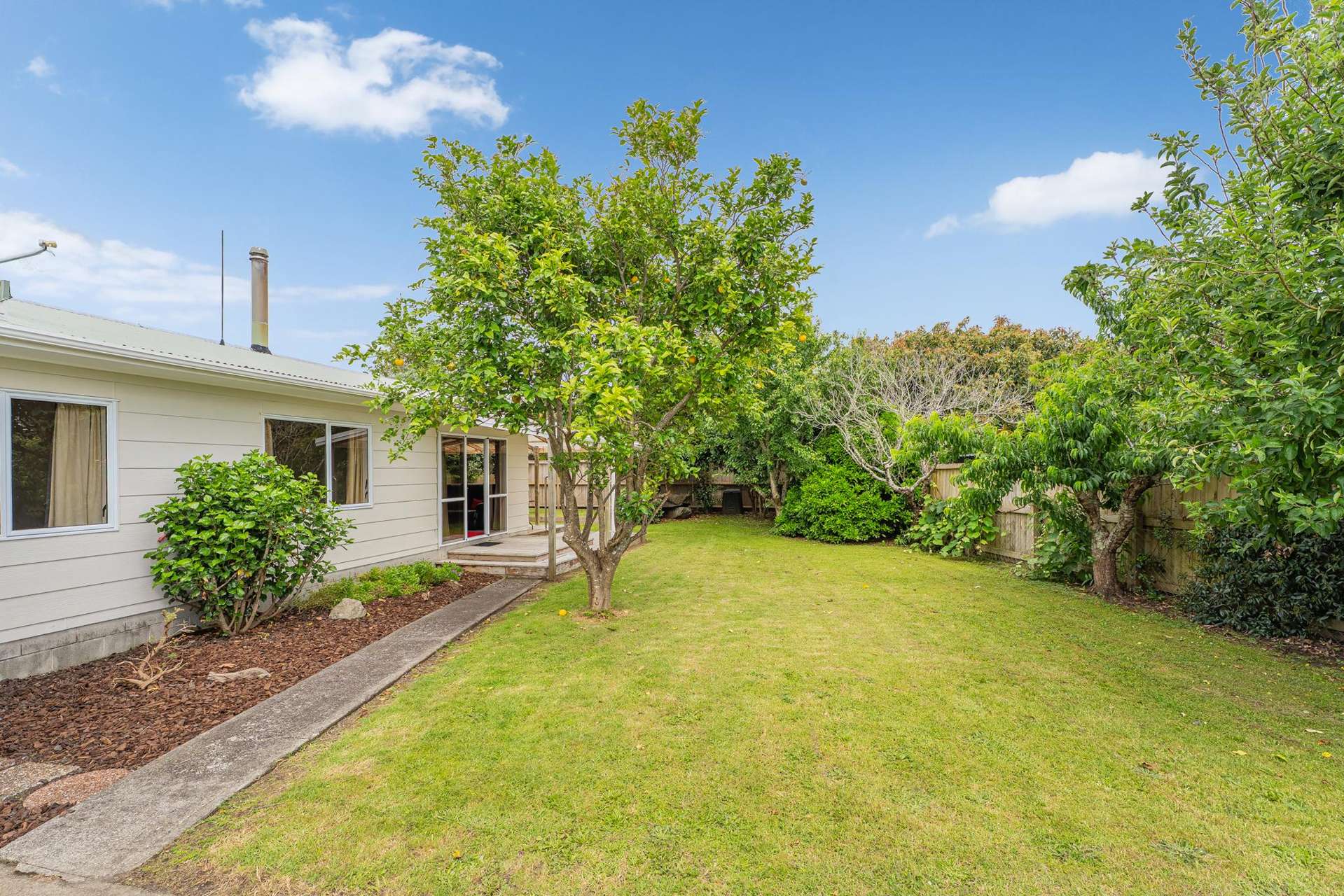 8 Joan Gaskell Drive Whitianga_0