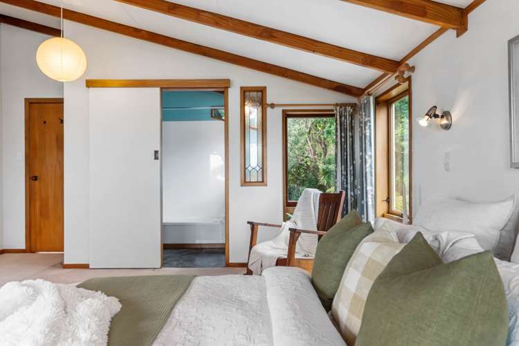 20 Oruamo Place Beach Haven_16