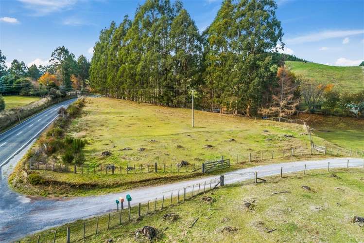 197 Whangamata Road Kinloch_9