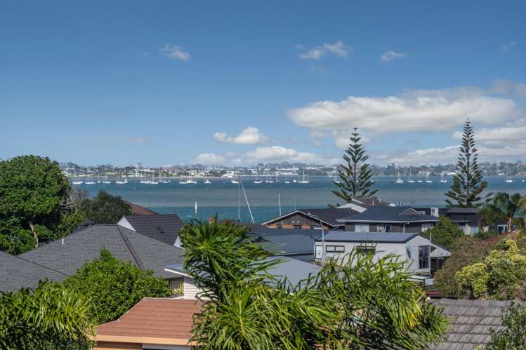 2/19 Devon Road Bucklands Beach_18