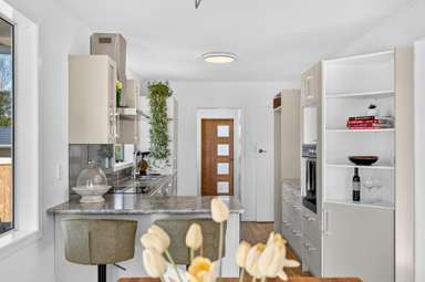 9 Lyttle Way_2
