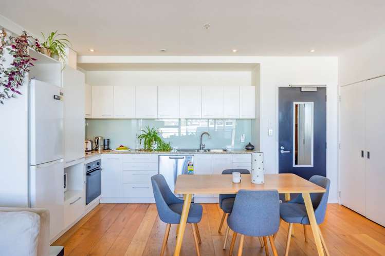 204/16 Huron Street Takapuna_9