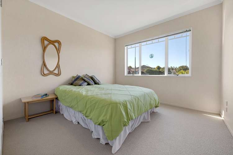 135 Middlefield Drive Flat Bush_14