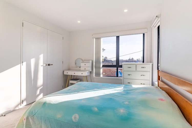 145 Astley Avenue New Lynn_15