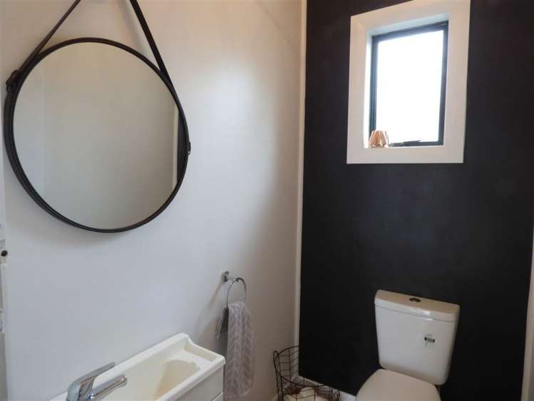 32 Christie Street Balclutha_16