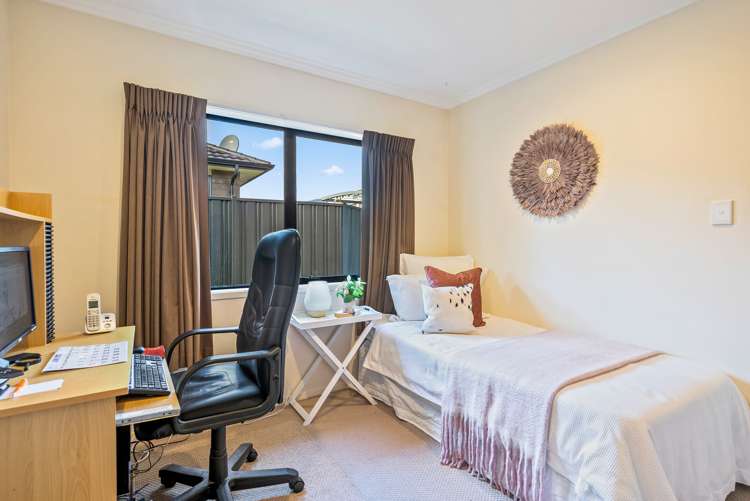 48 Sunstone Crescent Brown Owl_15