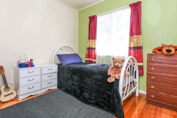 1 Te Kanawa Crescent Henderson_13