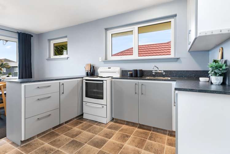 439 Pages Road Aranui_3