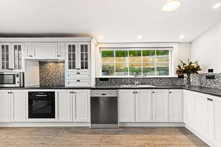 32 Milton Road Bluff Hill_16