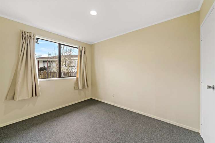 64 Sunvue Road Glen Eden_30