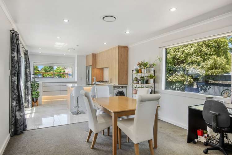 128 Gilberthorpes Road Hei Hei_6