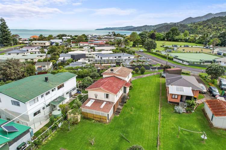 17 West Crescent Te Puru_12