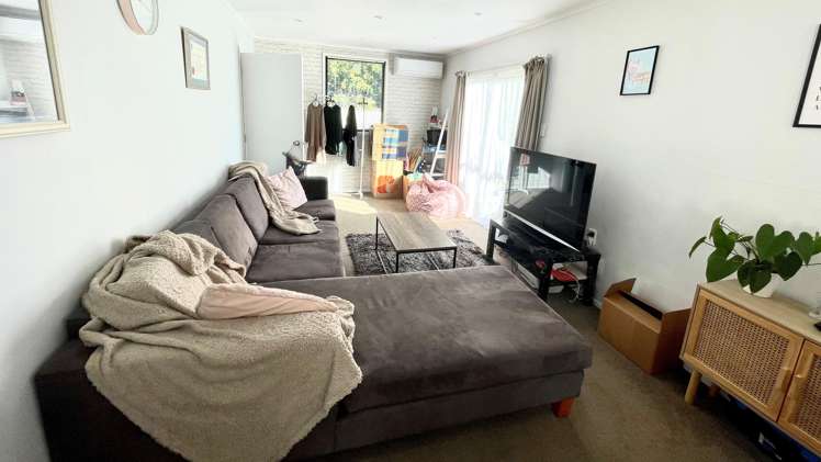 17a Aberfoyle Street Dinsdale_2