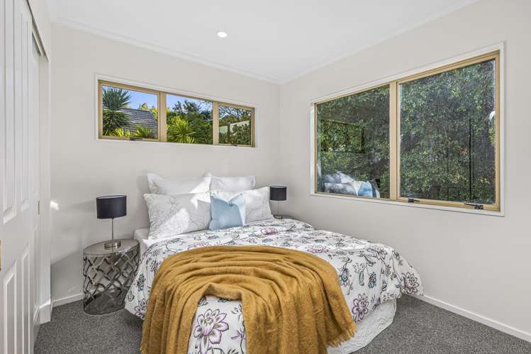 22 Poturi Streams Avenue Titirangi_8